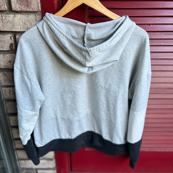 SHEIN multi color large lightweight hoodie - Picture 6 of 6